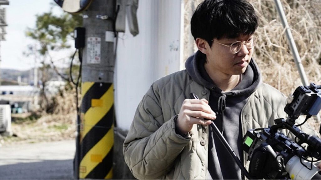 "'It's Unknown' and idols alike, building bonds first"...SBS Director of Photography Yeom Han-rim’s sincere words [★Research Institute][Interview ②]
