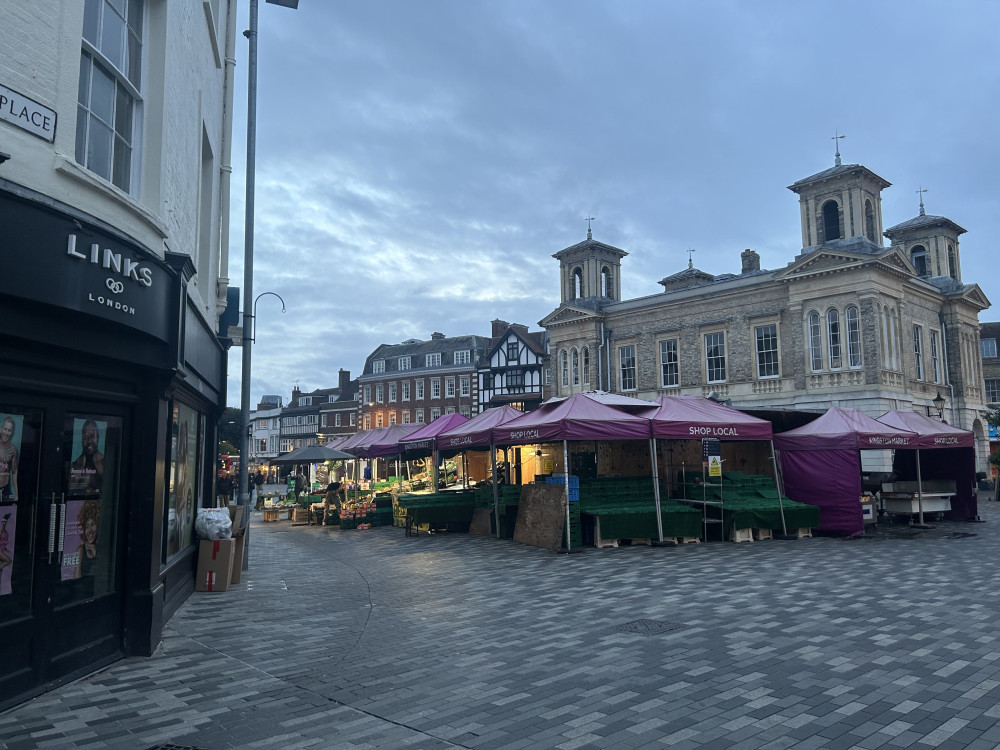 Five fabulous jobs available in Kingston: Hollywood Bowl, Staywell, and more Five fabulous jobs available in Kingston: Hollywood Bowl, Staywell, and more