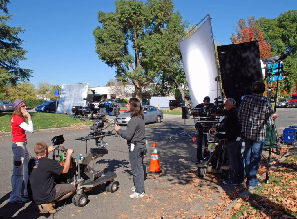 Valladares Joins Bipartisan Coalition to Protect Entertainment Industry Jobs