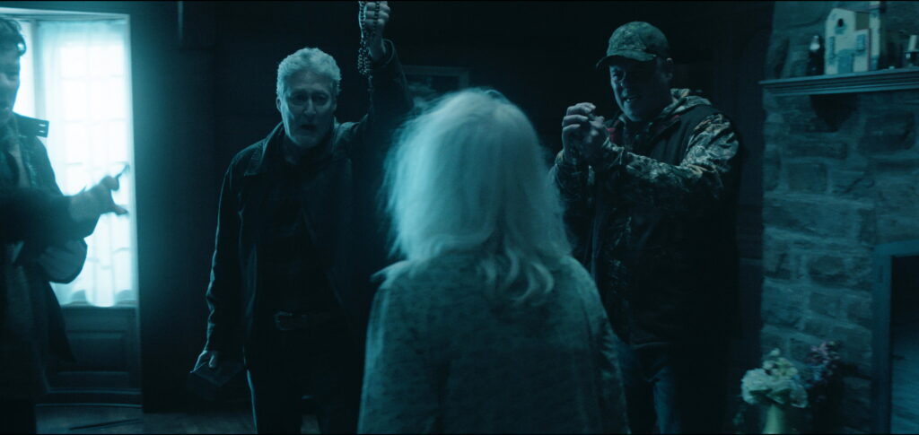 Full Official Trailer for ‘Bury the Devil’ One-Take Freaky Horror Thriller Full Official Trailer for 'Bury the Devil' One-Take Freaky Horror Thriller