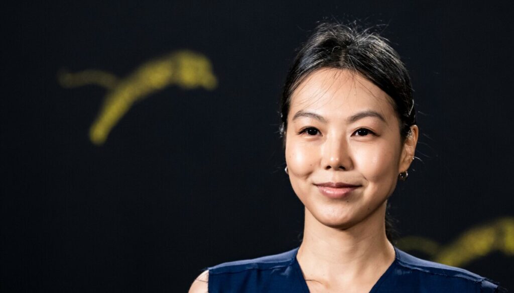 Kim Min-hee, Hong Sang-soo win major awards at Locarno for ‘Nowhere to Lay My Eyes’ Kim Min-hee, Hong Sang-soo win major awards at Locarno for 'Nowhere to Lay My Eyes'