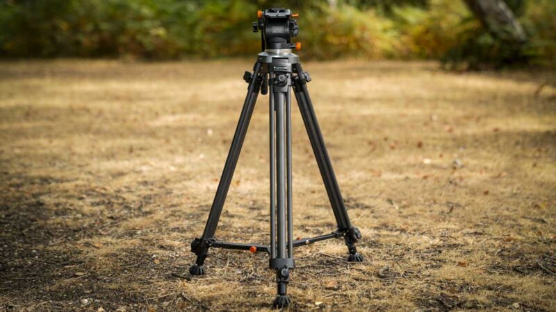 3 Legged Thing HUGH Review: A Lightweight Carbon-Fibre Video Tripod