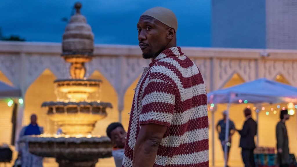 'Your Mother Your Mother Your Mother' trailer: Mahershala Ali leaps into action