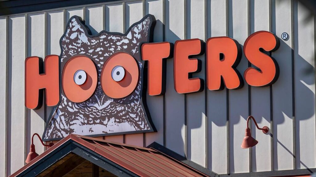 Hooters movie: founders make a buddy comedy origin story Hooters movie: founders make a buddy comedy origin story