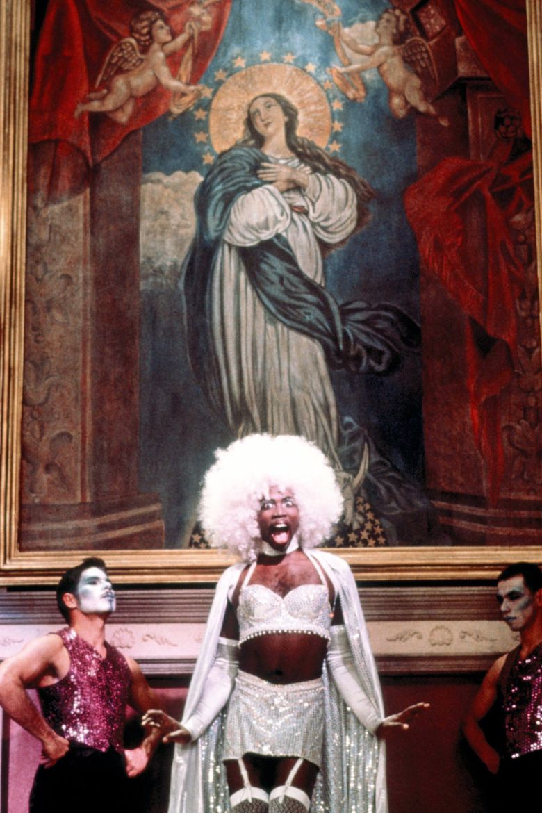 Mercutio's drag rendition of "Young Hearts Run Free" is one of the film's iconic dance scenes, performed by Harold Perrineau.
