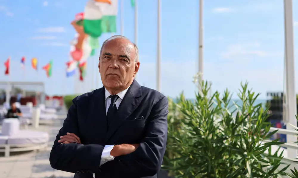 Venice Film Festival turns to politics as Hollywood retreats Venice Film Festival turns to politics as Hollywood retreats