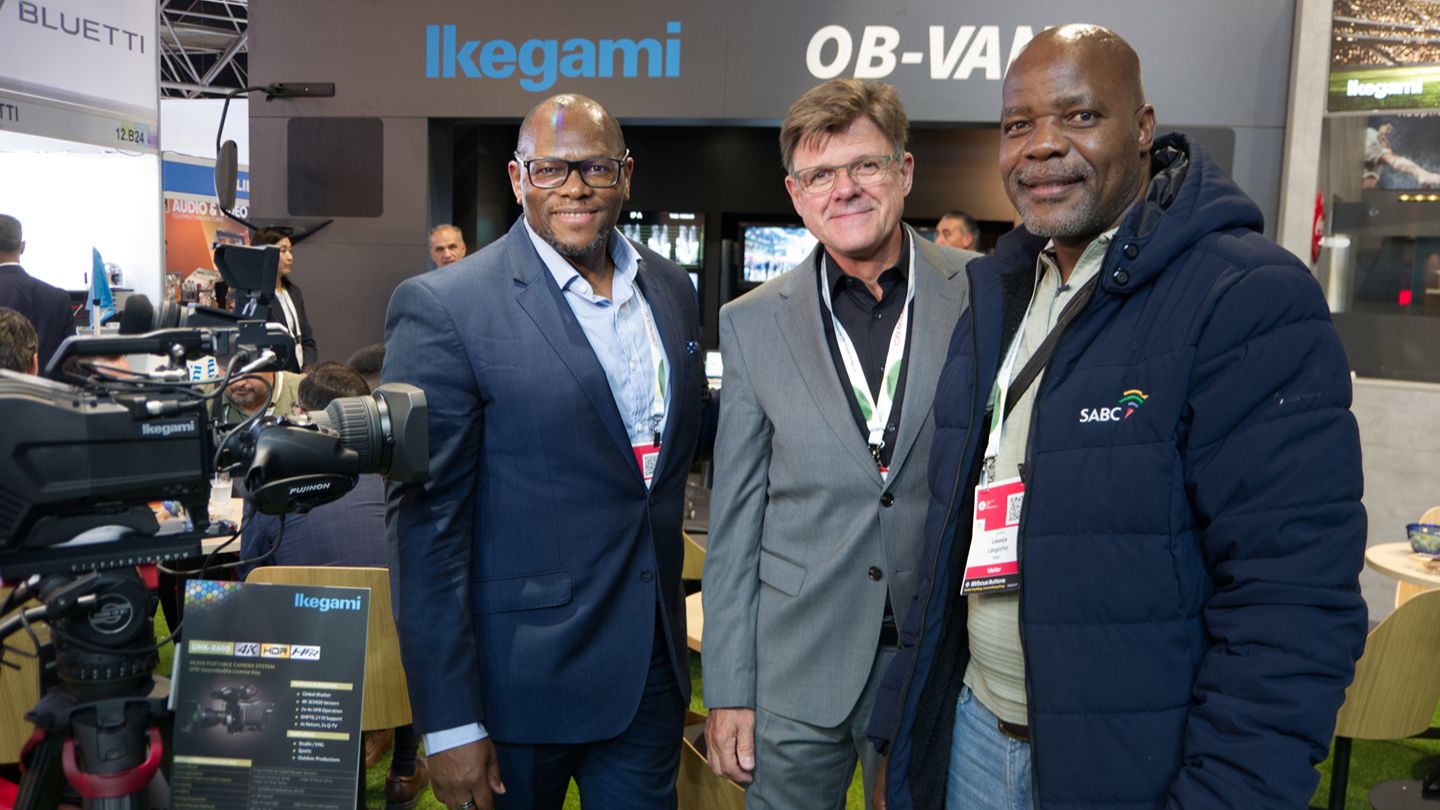 Sealing the deal: (L-R) Dr Vuyo Nyembezi, Michael Laetzsch, and Lesetja Lekgotho with the UHK-X600 UHD camera