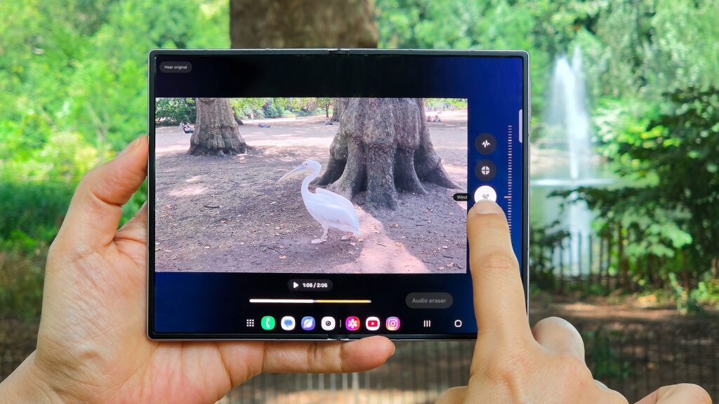 Samsung’s Galaxy Z Fold 8 Brings Professional Camera Lens Effects to Portrait Video