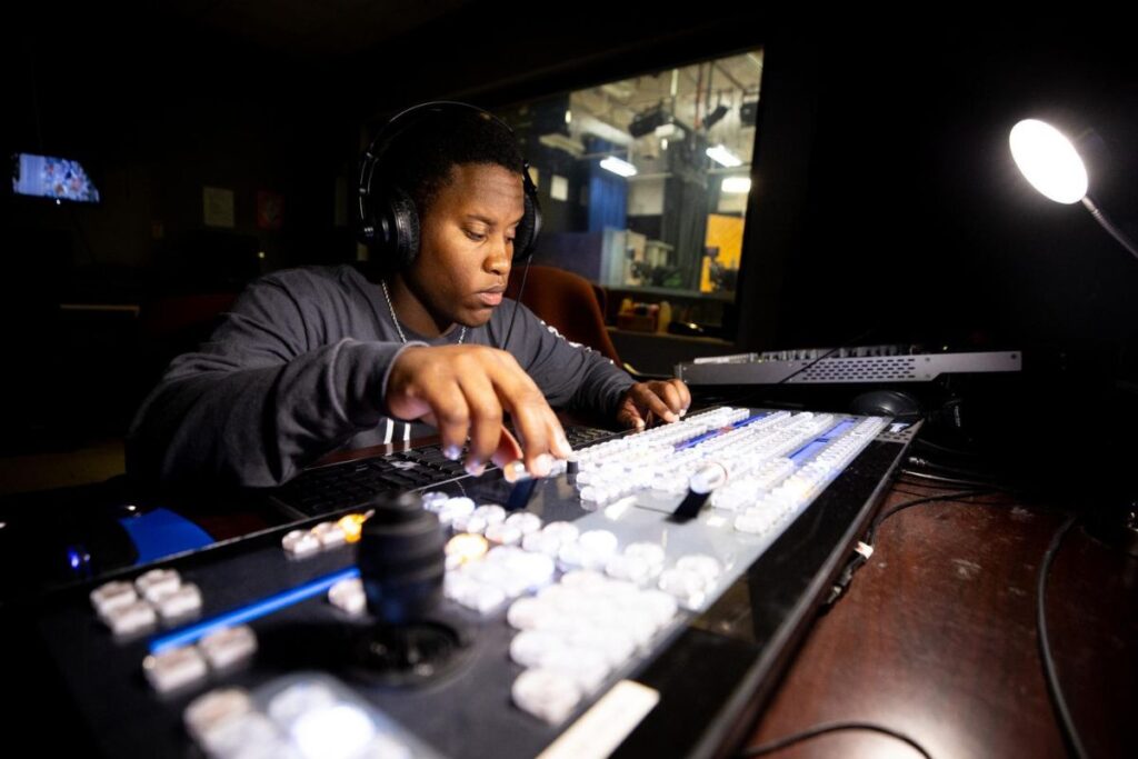 APSU Board of Trustees approves naming of Linda and Leon Hogg Sound Booth