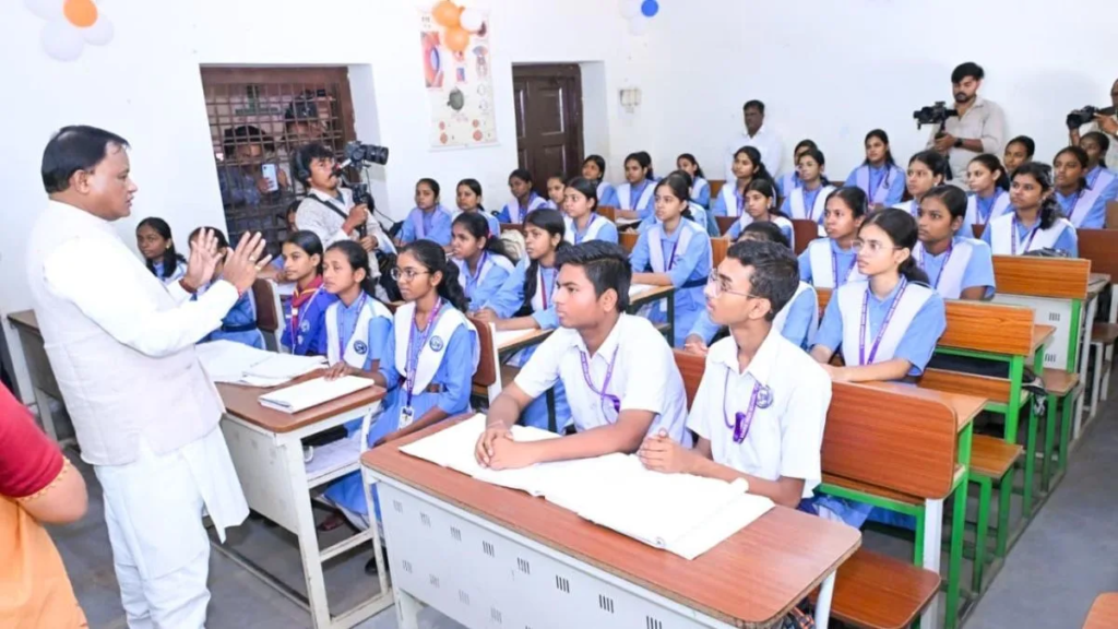 Shun social media distractions, focus on careers: Odisha CM Majhi tells students Shun social media distractions, focus on careers: Odisha CM Majhi tells students