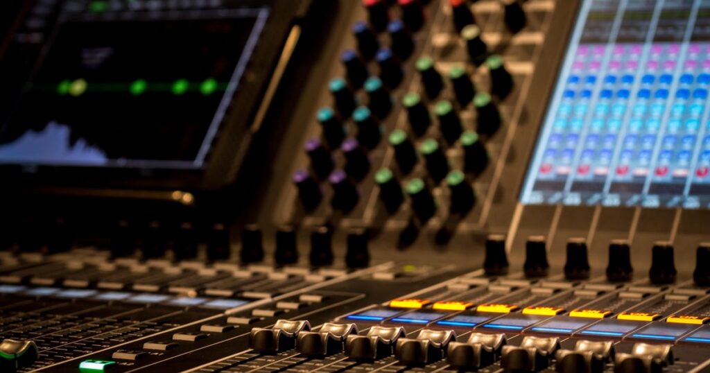 Hollywood post-production crews hopeful Gov. Newsom signs tax credit keeping jobs in California