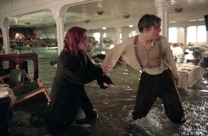 13 Movie Scenes That Looked Completely Different Behind the Scenes