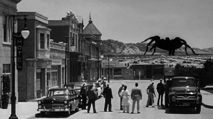13 Movie Scenes That Looked Completely Different Behind the Scenes