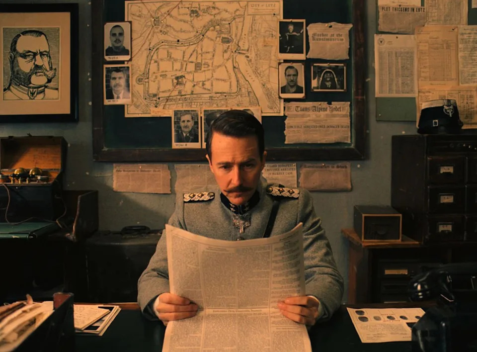 13 Movie Scenes That Looked Completely Different Behind the Scenes