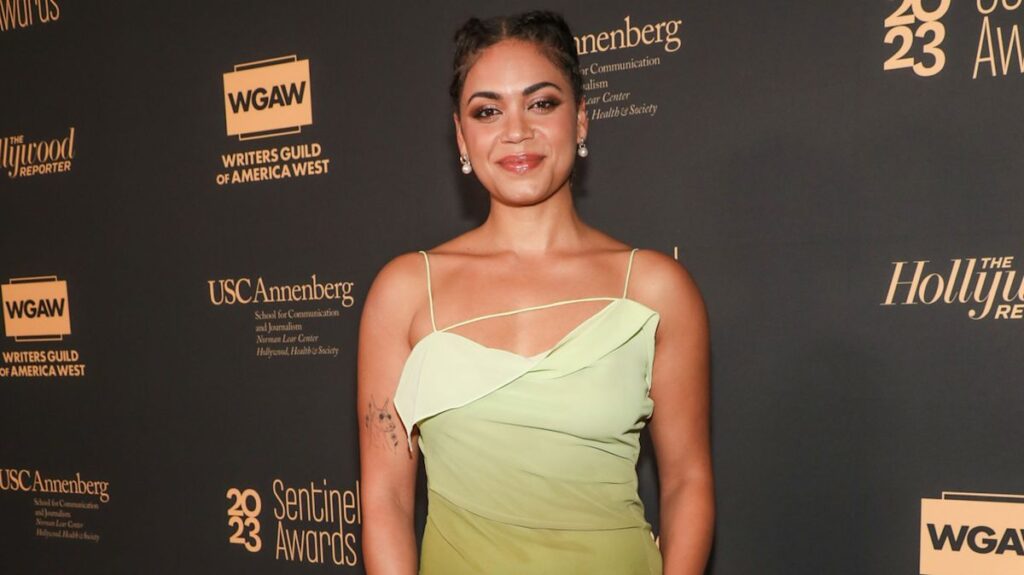 Netflix’s Little House On The Prairie Reboot Star Barrett Doss Has Stunning Off Netflix's Little House On The Prairie Reboot Star Barrett Doss Has Stunning Off