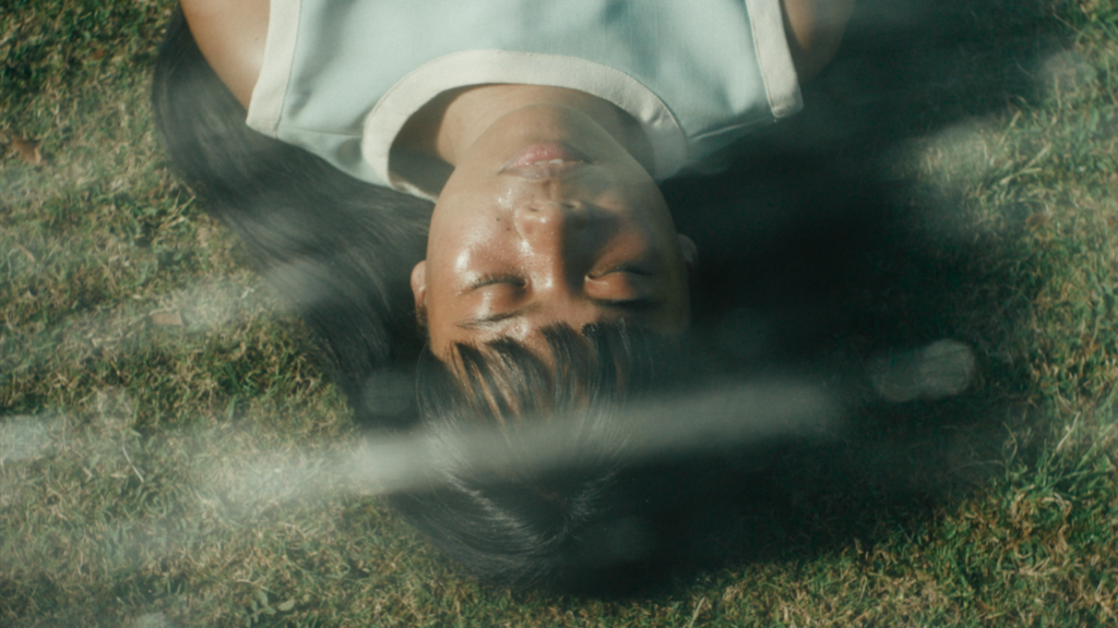 See inequity through the eyes of a ‘tee girl’ at a fancy resort in ‘Filipiñana’ See inequity through the eyes of a 'tee girl' at a fancy resort in 'Filipiñana'